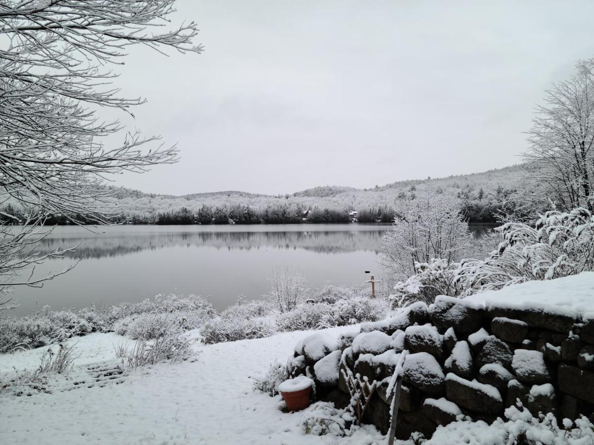 Le Lodge Du Lac Saint-Faustin Bagian luar foto