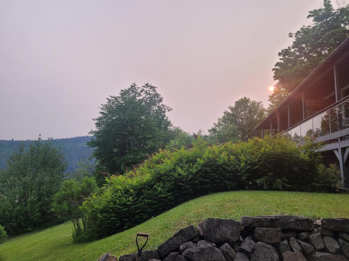 Le Lodge Du Lac Saint-Faustin Bagian luar foto